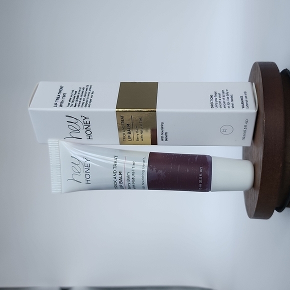 Hey Honey Trick and Treat Lip Balm- Berry Balm with Natural Tint - Picture 4 of 11